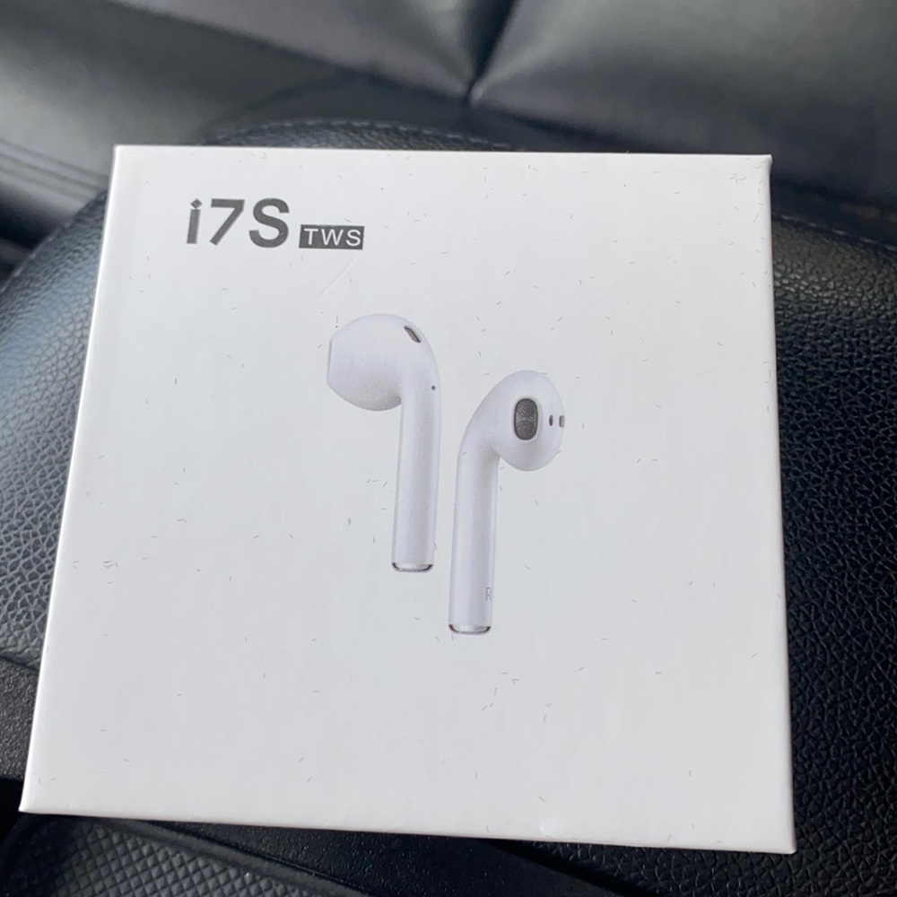 2 PAIRS FOR THE PRICE OF 1… Wireless Air Buds